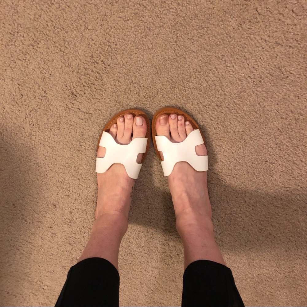 🔥NWT🔥 Universal Thread Sandals - Picture 4 of 4
